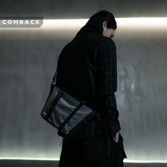 Messenger shoulder bag comback techwear accessories streetwear futuristic 1