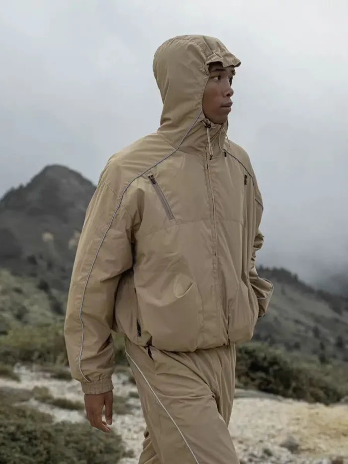 Halcyon 24aw Outdoor jacket reflective lines multipocket dwr material ykk zippers urbanoutdoor gorpcore 3