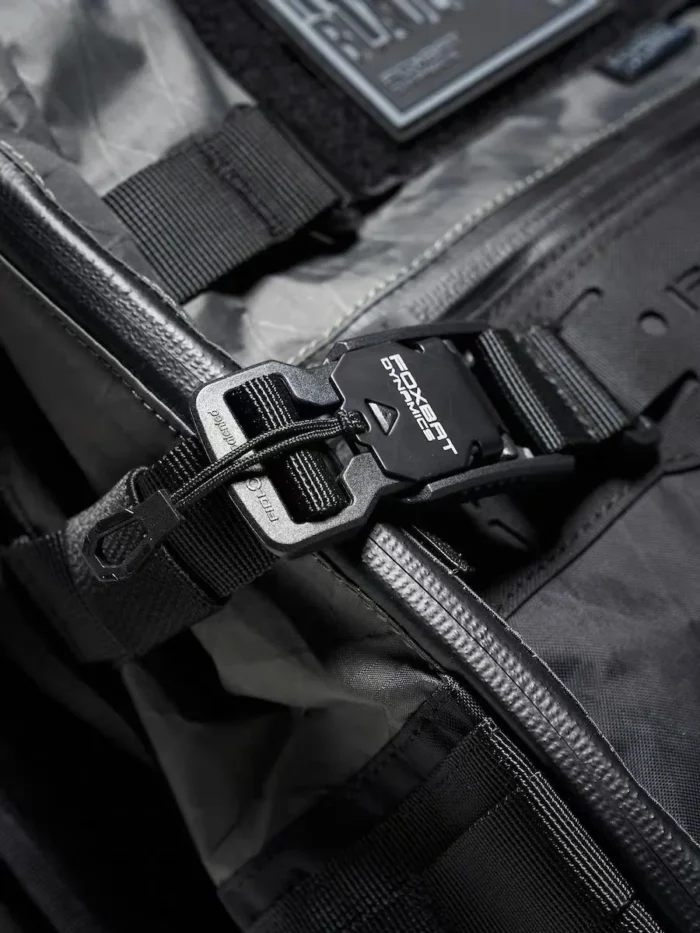 FOXBAT ACS 13 Functional magnetic buckle backpack fidlock quick release accessories techwear 2